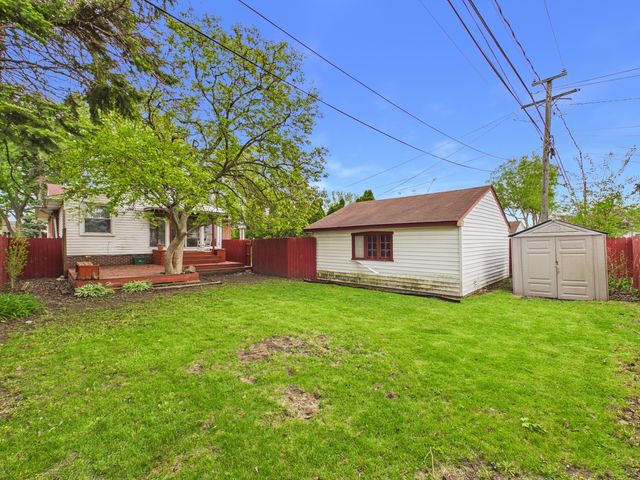 2308 Stratford Avenue, Westchester, IL 60154