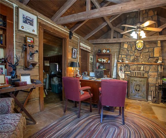 10318 Meers Lane, Dardanelle, AR 72834