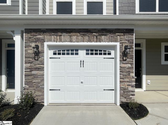 508 Pennystone Lane, Simpsonville, SC 29681