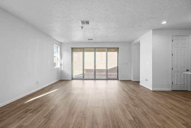 2529 Seaforth Circle NE, Rio Rancho, NM 87144