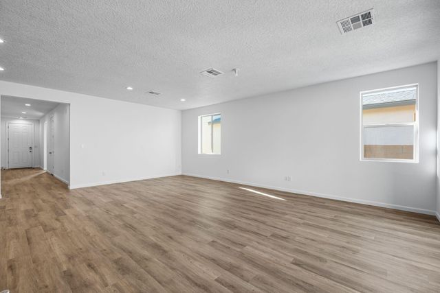 2529 Seaforth Circle NE, Rio Rancho, NM 87144