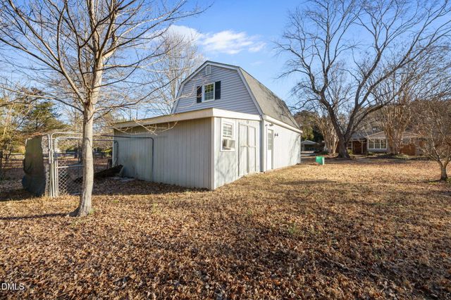 5509 Yanceyville Road, Browns Summit, NC 27214