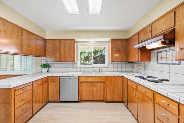 309 Northwood Dr, Modesto, CA 95350