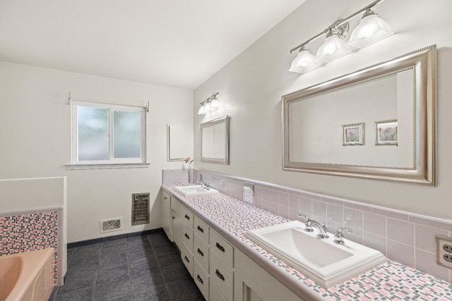 309 Northwood Dr, Modesto, CA 95350