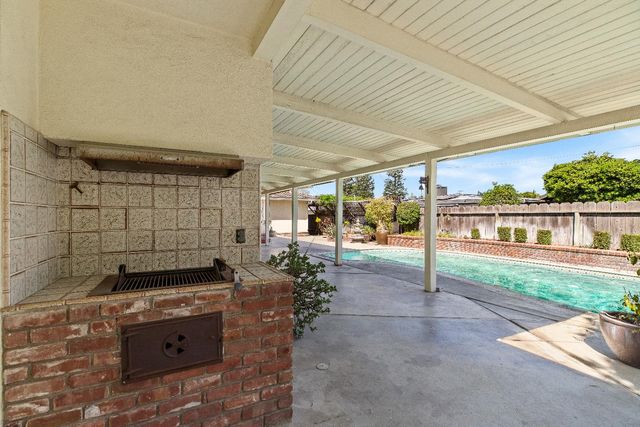 309 Northwood Dr, Modesto, CA 95350