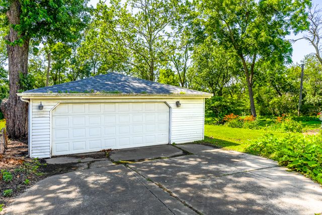 4068 Western Avenue, Western Springs, IL 60558