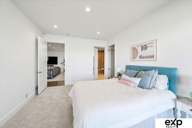 7711 S 96 Bay, Lincoln, NE 68526