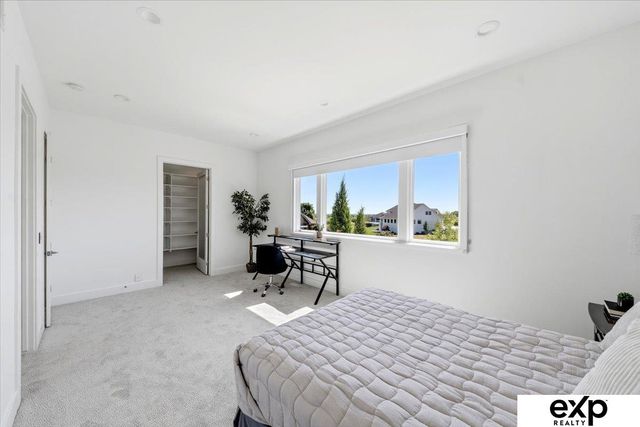 7711 S 96 Bay, Lincoln, NE 68526
