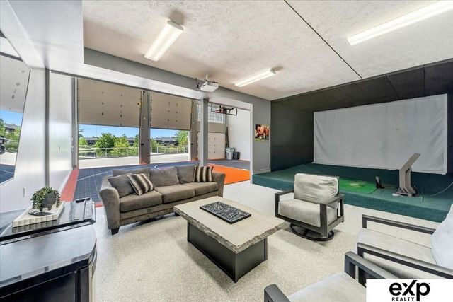 7711 S 96 Bay, Lincoln, NE 68526