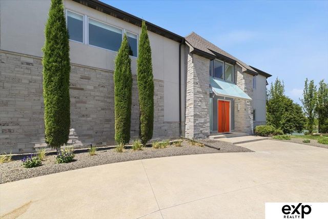 7711 S 96 Bay, Lincoln, NE 68526