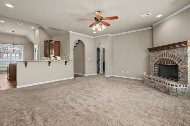 810 S Tallchief Avenue, Skiatook, OK 74070