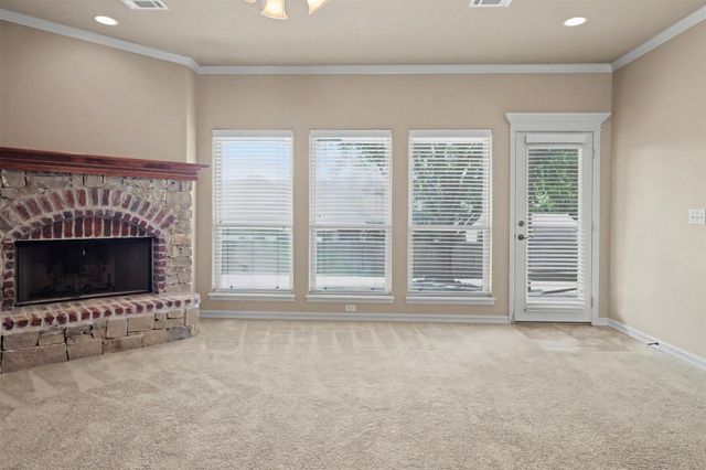 810 S Tallchief Avenue, Skiatook, OK 74070