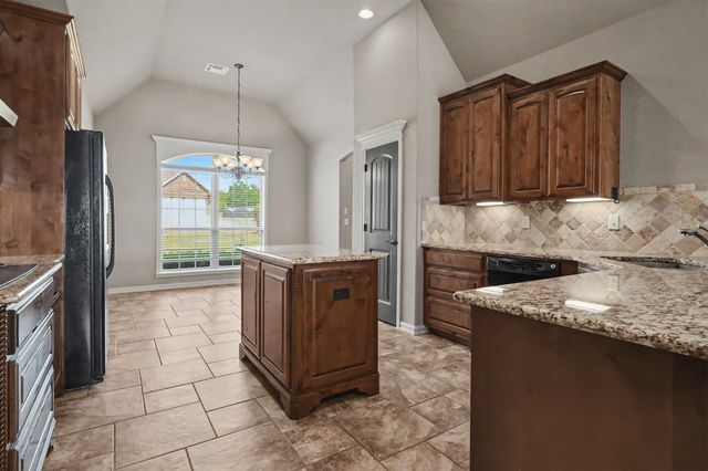 810 S Tallchief Avenue, Skiatook, OK 74070