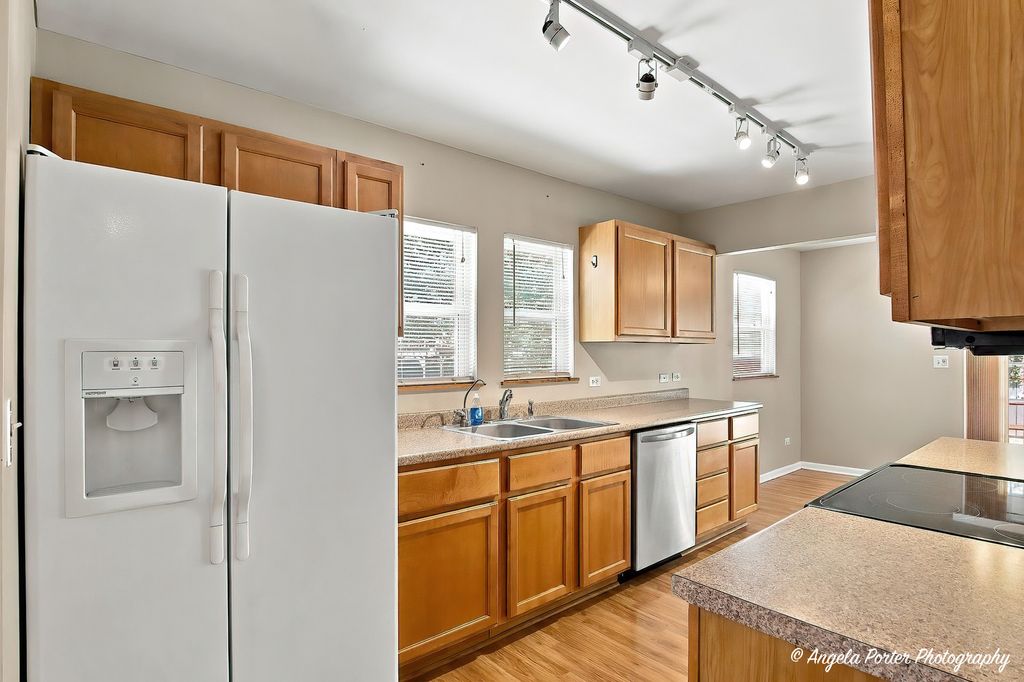 23210 W Lone Tree Lane, Lake Zurich, IL 60047 — photo 4