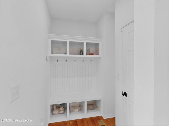 15938 Long Meadow Way, Louisville, KY 40245