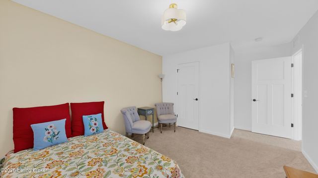 15938 Long Meadow Way, Louisville, KY 40245