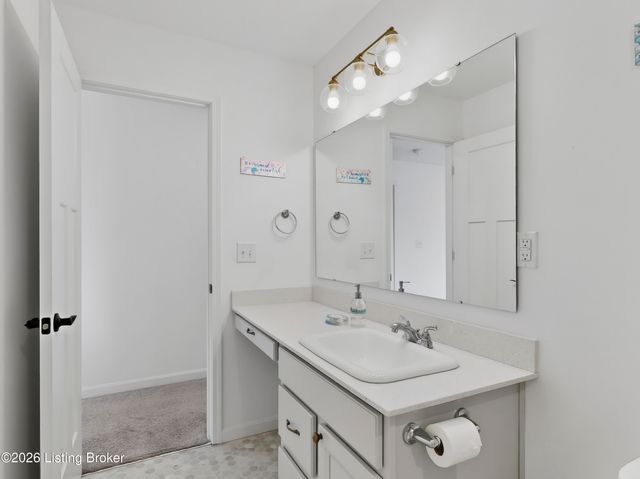 15938 Long Meadow Way, Louisville, KY 40245