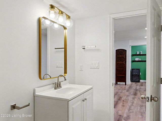 15938 Long Meadow Way, Louisville, KY 40245