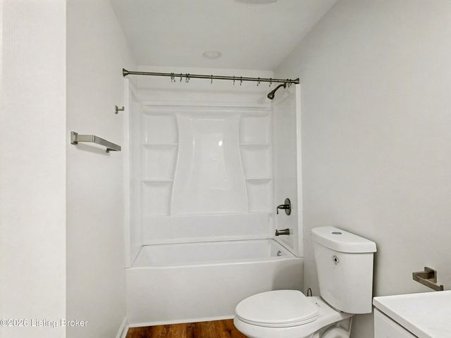 15938 Long Meadow Way, Louisville, KY 40245