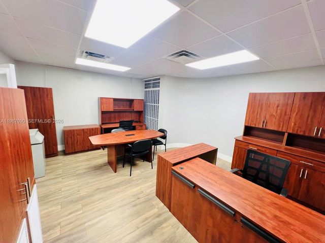 8390 W Flagler St 106, Miami, FL 33144