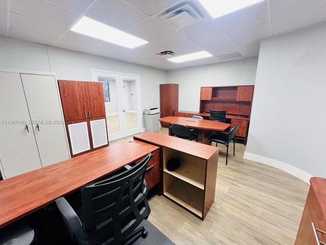 8390 W Flagler St 106, Miami, FL 33144