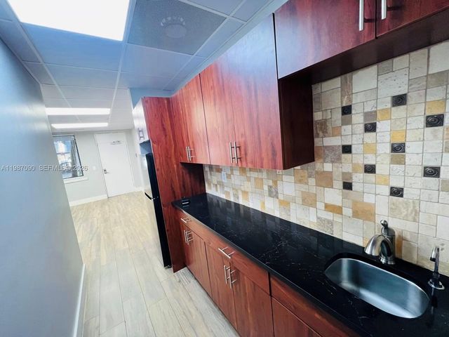 8390 W Flagler St 106, Miami, FL 33144