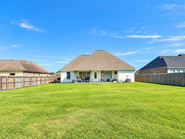 1489 Cameron Ct Court, Lake Charles, LA 70611