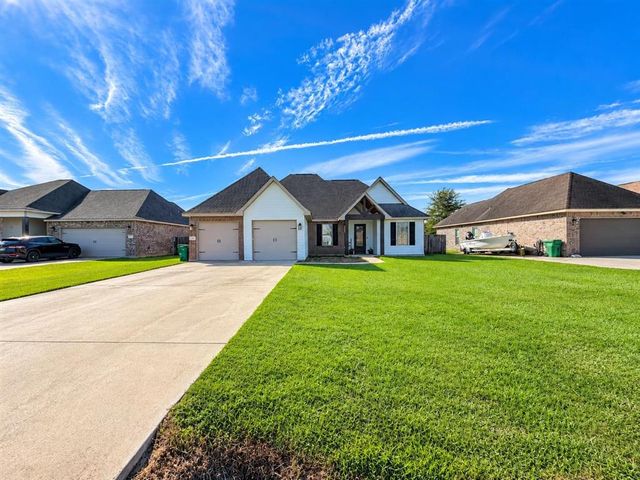 1489 Cameron Ct Court, Lake Charles, LA 70611