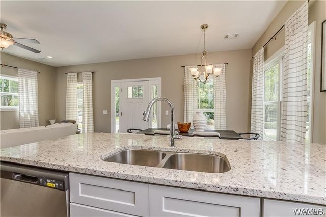 2312 9th, Northport, AL 35476