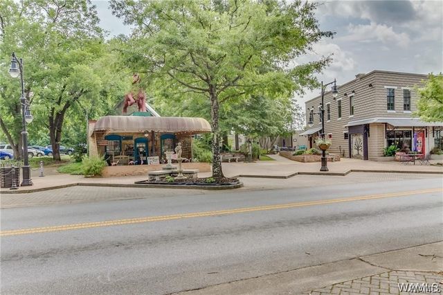 2312 9th, Northport, AL 35476