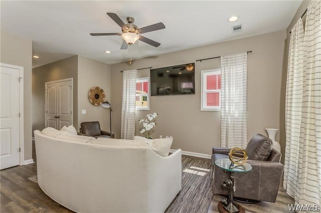 2312 9th, Northport, AL 35476