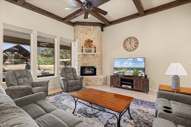 1400 Bentwater Parkway, Granbury, TX 76049