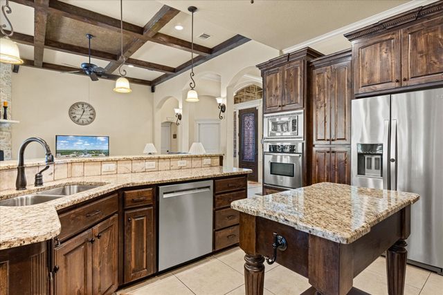 1400 Bentwater Parkway, Granbury, TX 76049