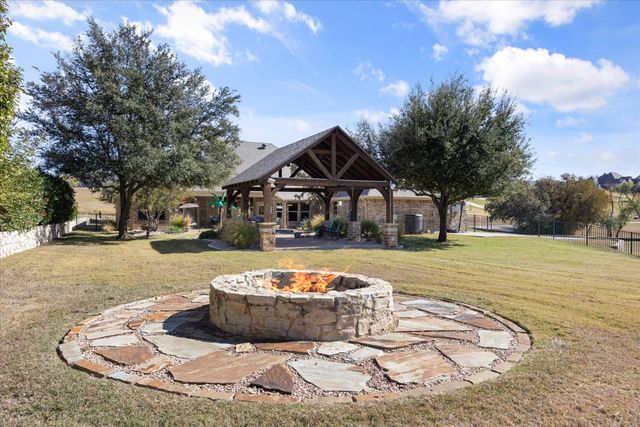 1400 Bentwater Parkway, Granbury, TX 76049