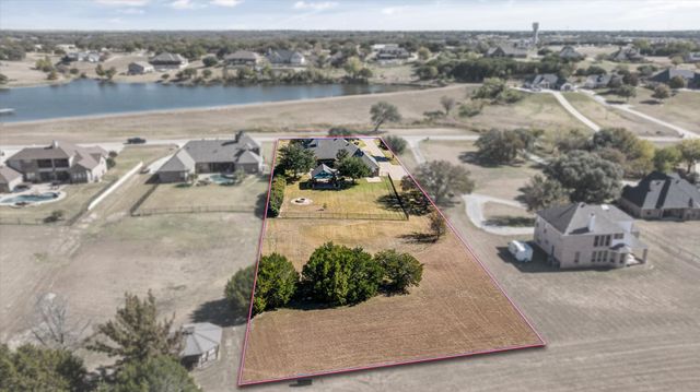 1400 Bentwater Parkway, Granbury, TX 76049
