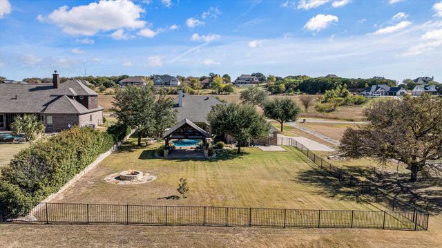 1400 Bentwater Parkway, Granbury, TX 76049