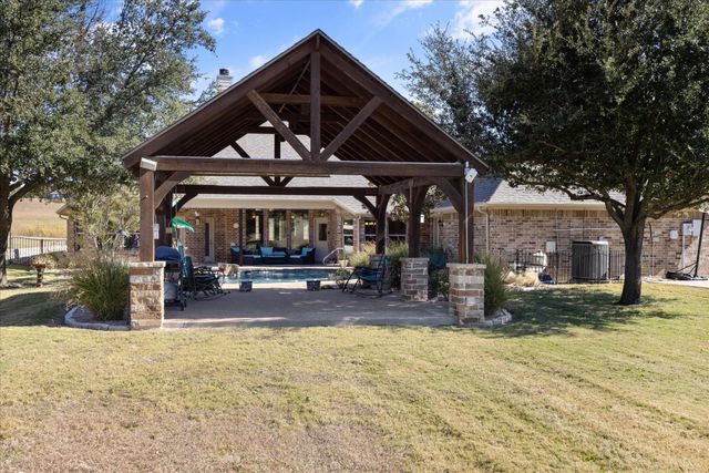1400 Bentwater Parkway, Granbury, TX 76049