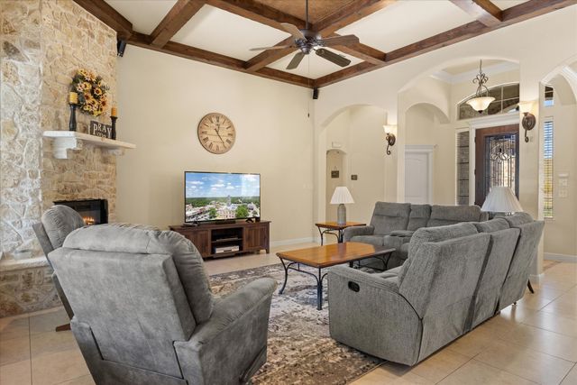 1400 Bentwater Parkway, Granbury, TX 76049