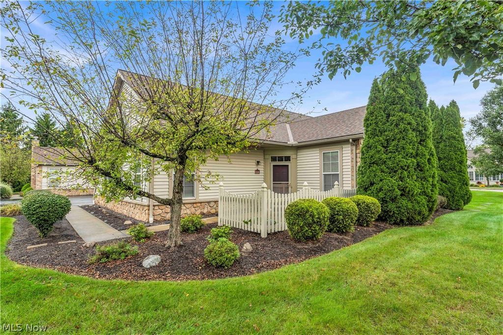 5201 Redford Drive, Brunswick, OH 44212