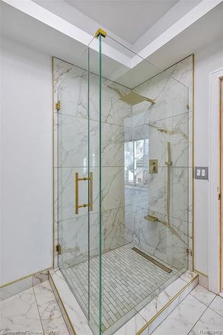 211 N Washington Avenue, Royal Oak, MI 48067