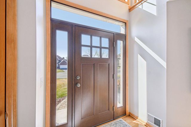 13714 Ashcroft Bay, Savage, MN 55378