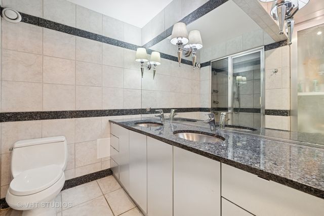 1122 N CLARK Street 3301-10, Chicago, IL 60610