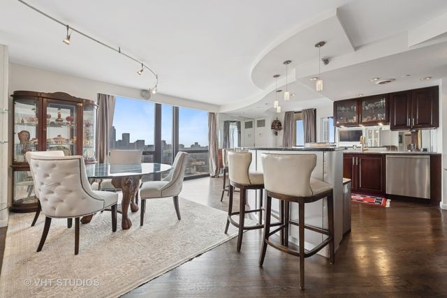 1122 N CLARK Street 3301-10, Chicago, IL 60610