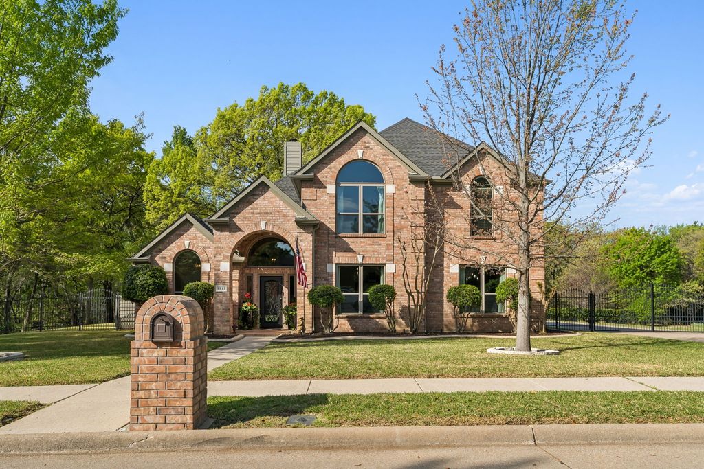 1717 Shadywood Lane, Flower Mound, TX 75028