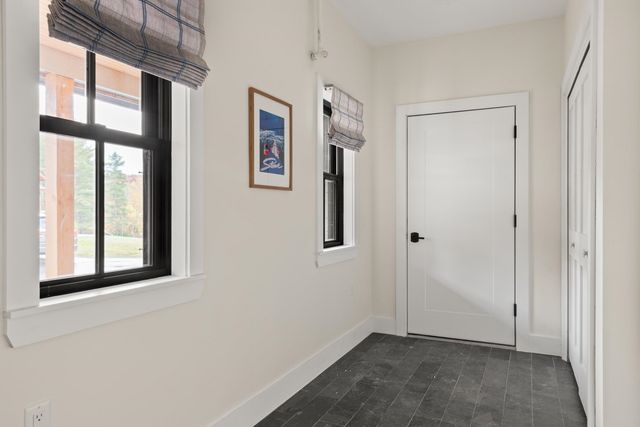 60-B Landing Circle 60-B, Stowe, VT 05672