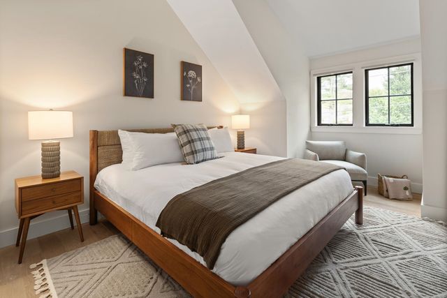 60-B Landing Circle 60-B, Stowe, VT 05672