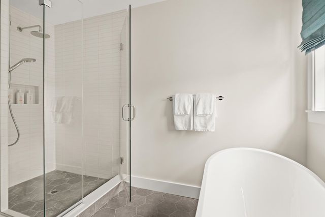 60-B Landing Circle 60-B, Stowe, VT 05672