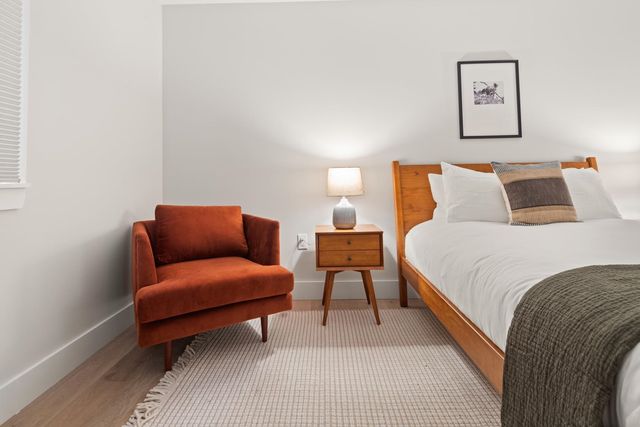 60-B Landing Circle 60-B, Stowe, VT 05672