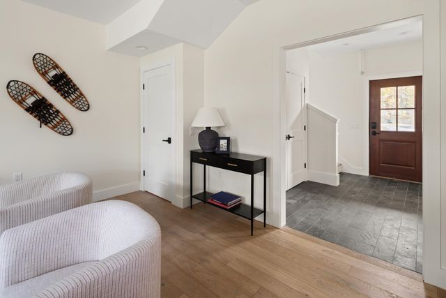 60-B Landing Circle 60-B, Stowe, VT 05672