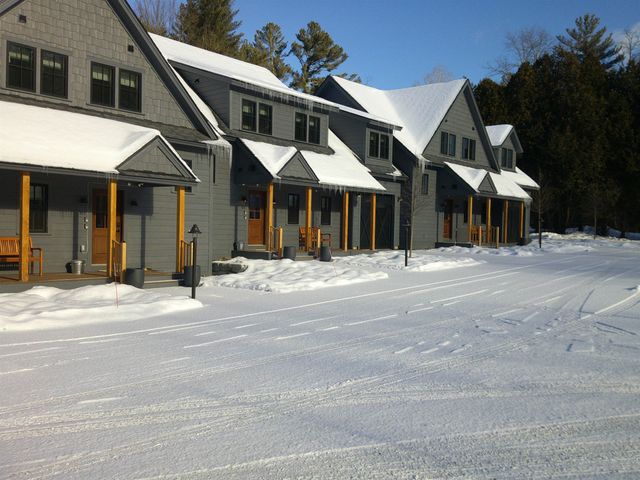 60-B Landing Circle 60-B, Stowe, VT 05672